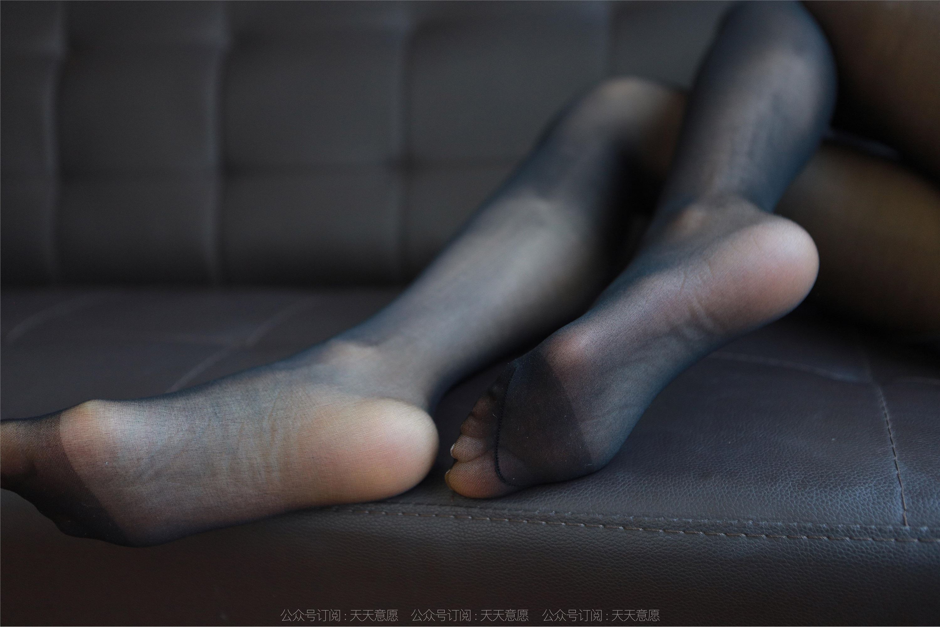 IESS异思趣向  2022.11.27 丝享家 1281 美子《嘿丝灰裙》